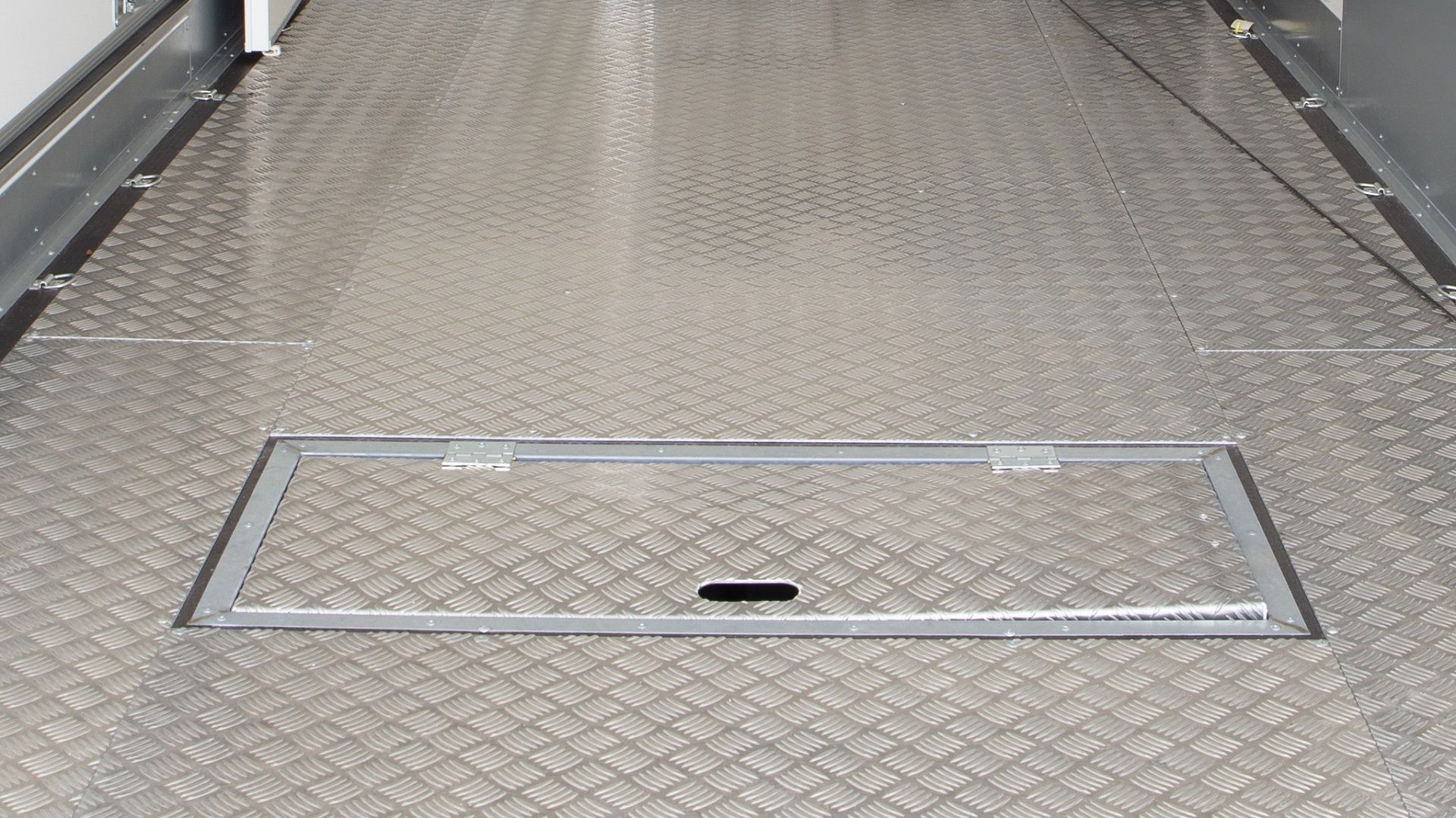 Dørkplate, Aluminium